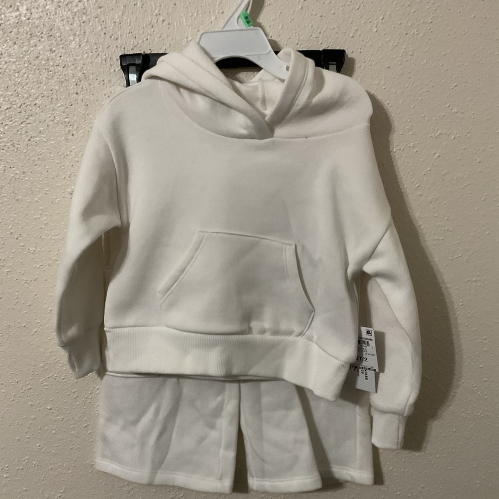 Epic Threads Angel White Fleece Hoodie & Pants Size 2T NWT